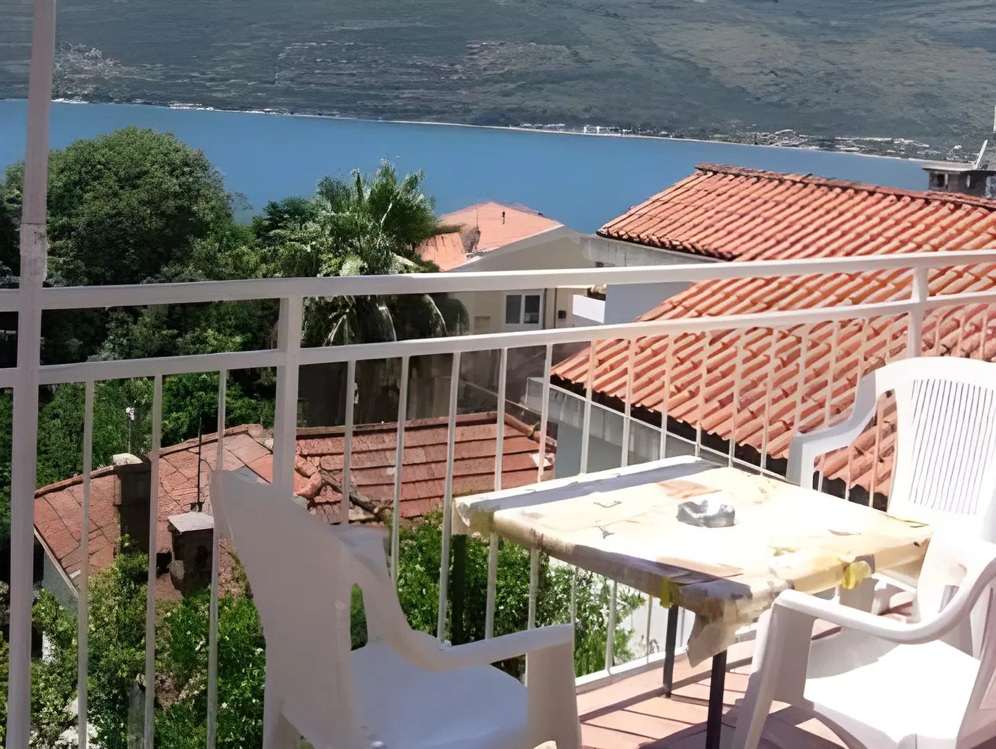 Guest House Tomanovic Terrasse