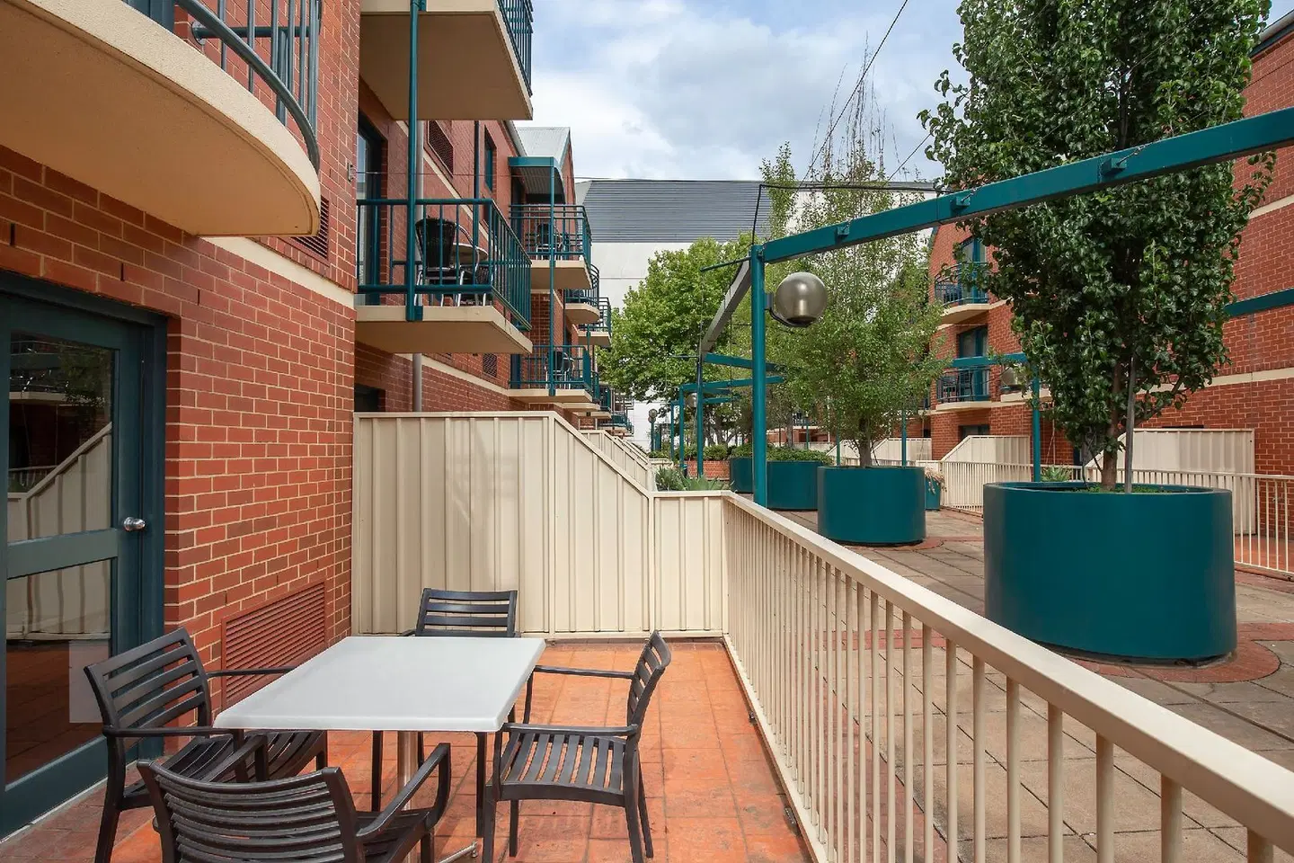 BreakFree Adelaide Terrasse