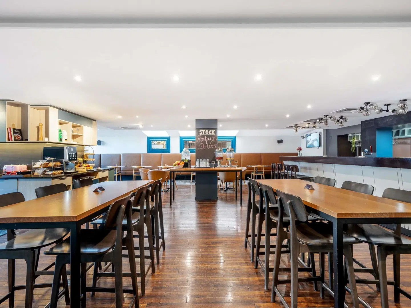 Mantra on Northbourne Bar