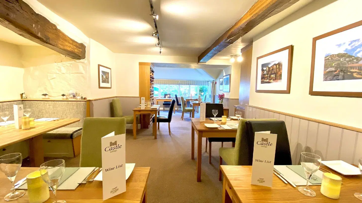 Castle Cottage Inn Restaurant