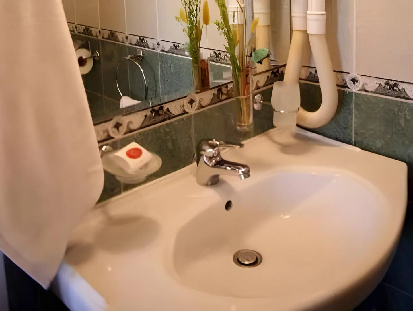 Reverence Hotel Badezimmer