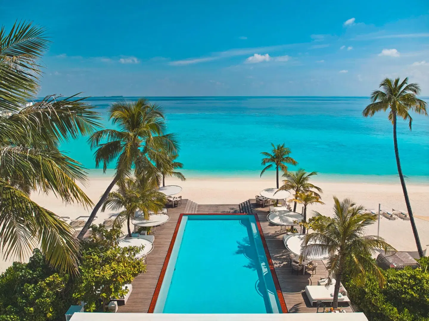 Jumeirah Olhahali Island Maldives OUTDOOR_POOL