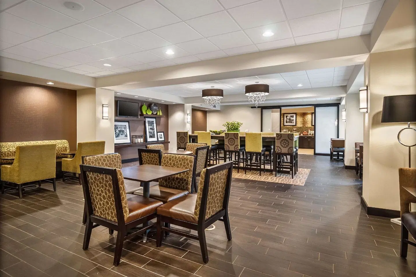 Hampton Inn Dover Bar