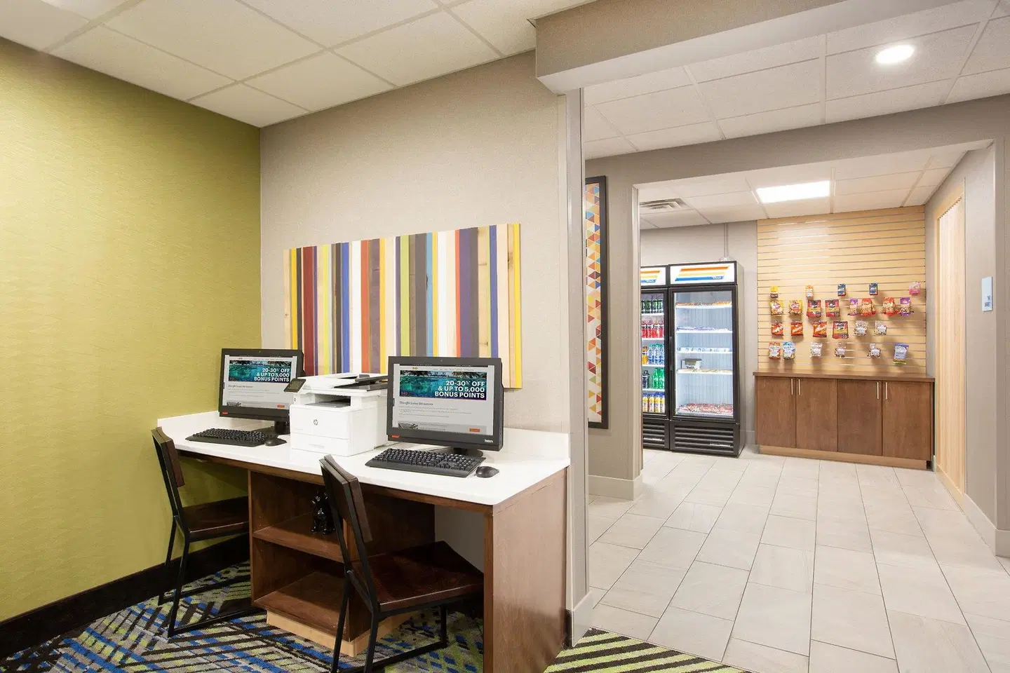 Holiday Inn Express & Suites Columbus by IHG ROOM_EXAMPLE