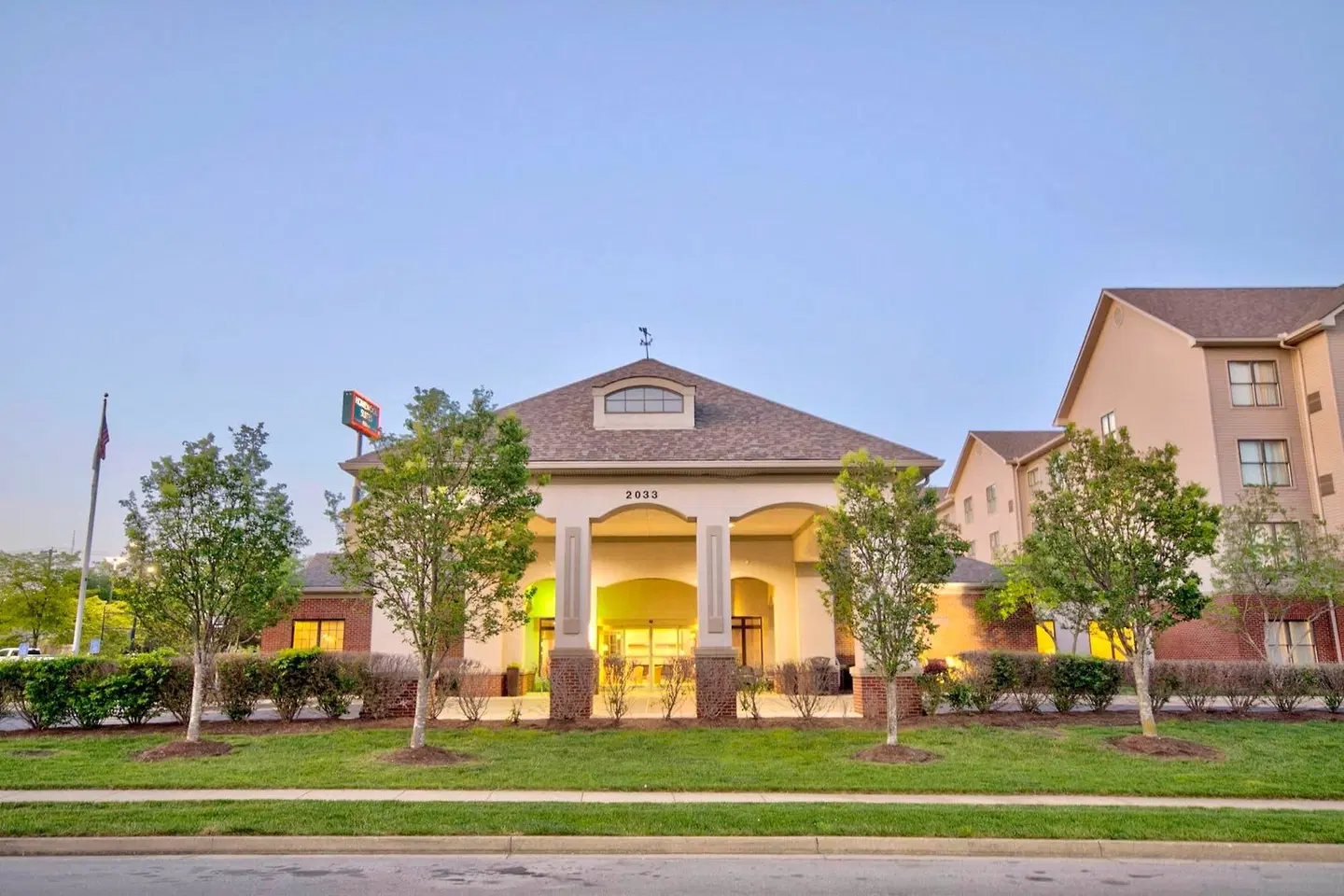 Homewood Suites by Hilton Lexington-Hamburg EXTERIOR