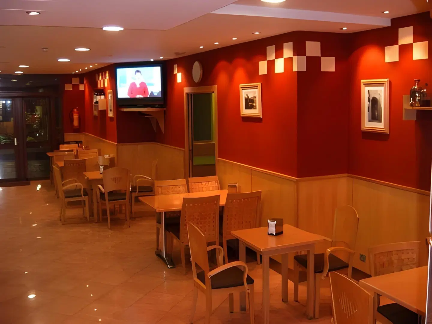 Jaqués Bar