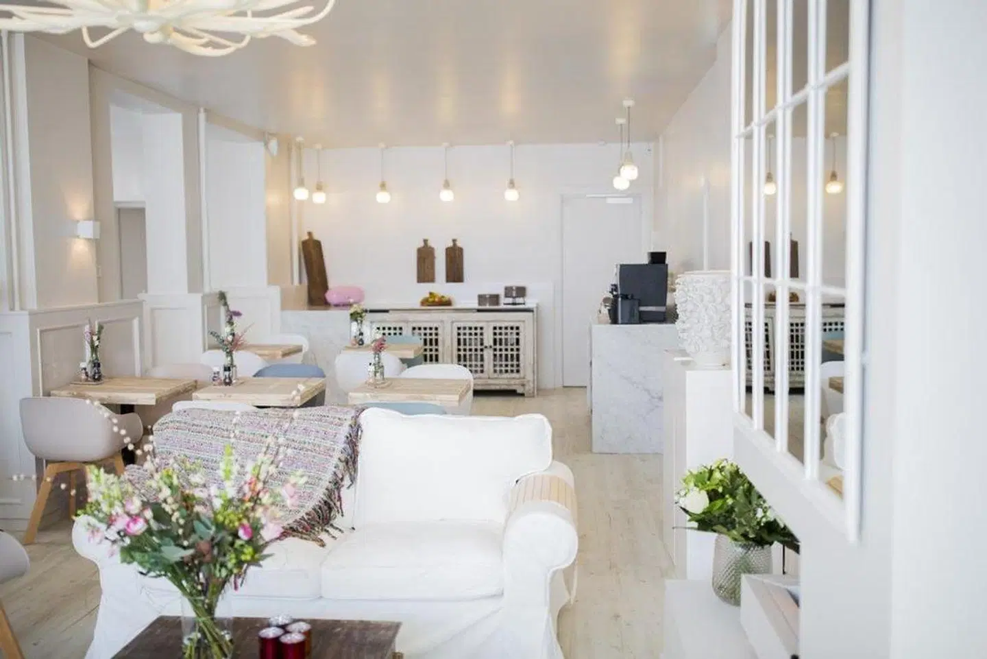 Juliana LOUNGE_LOBBY
