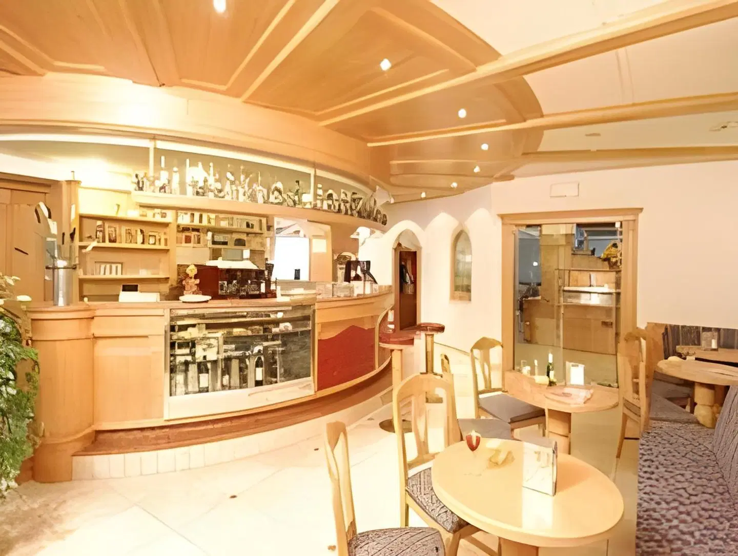 Cristallo Bar