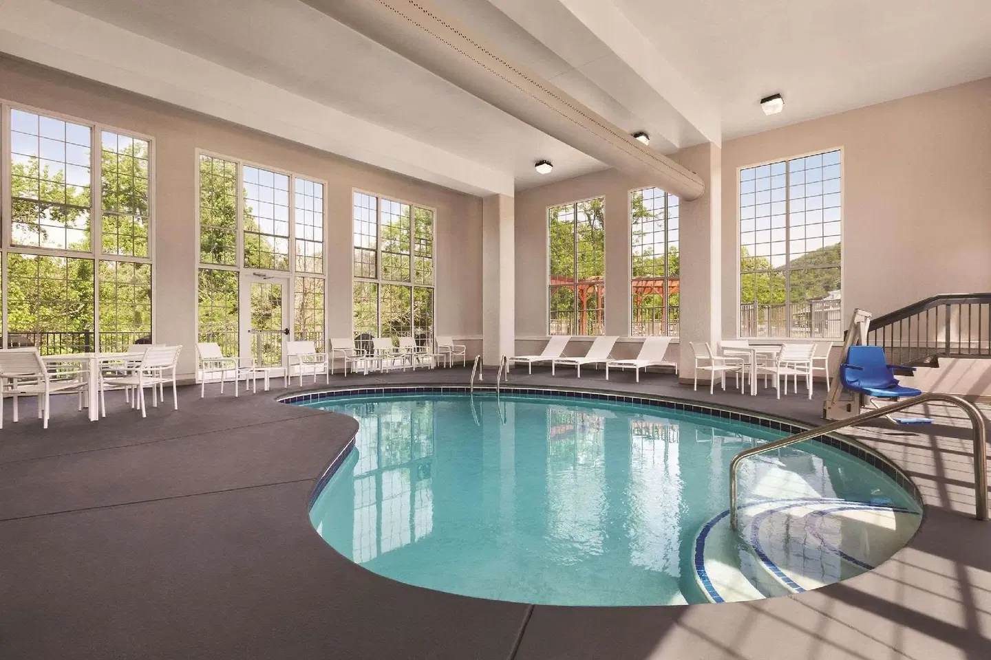 Country Inn & Suites by Radisson, Pigeon Forge South, TN Hallenbad