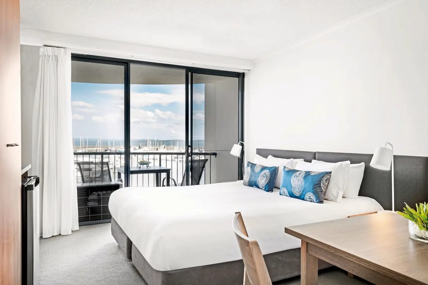 Mantra Hervey Bay ROOM_EXAMPLE