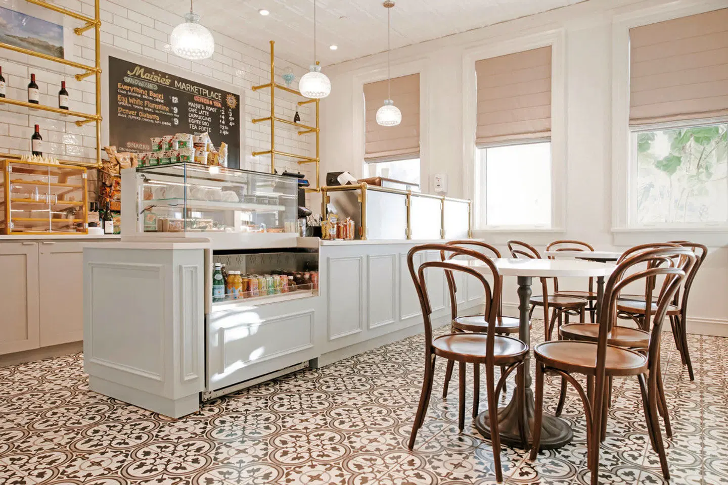 Belleview Inn Bar