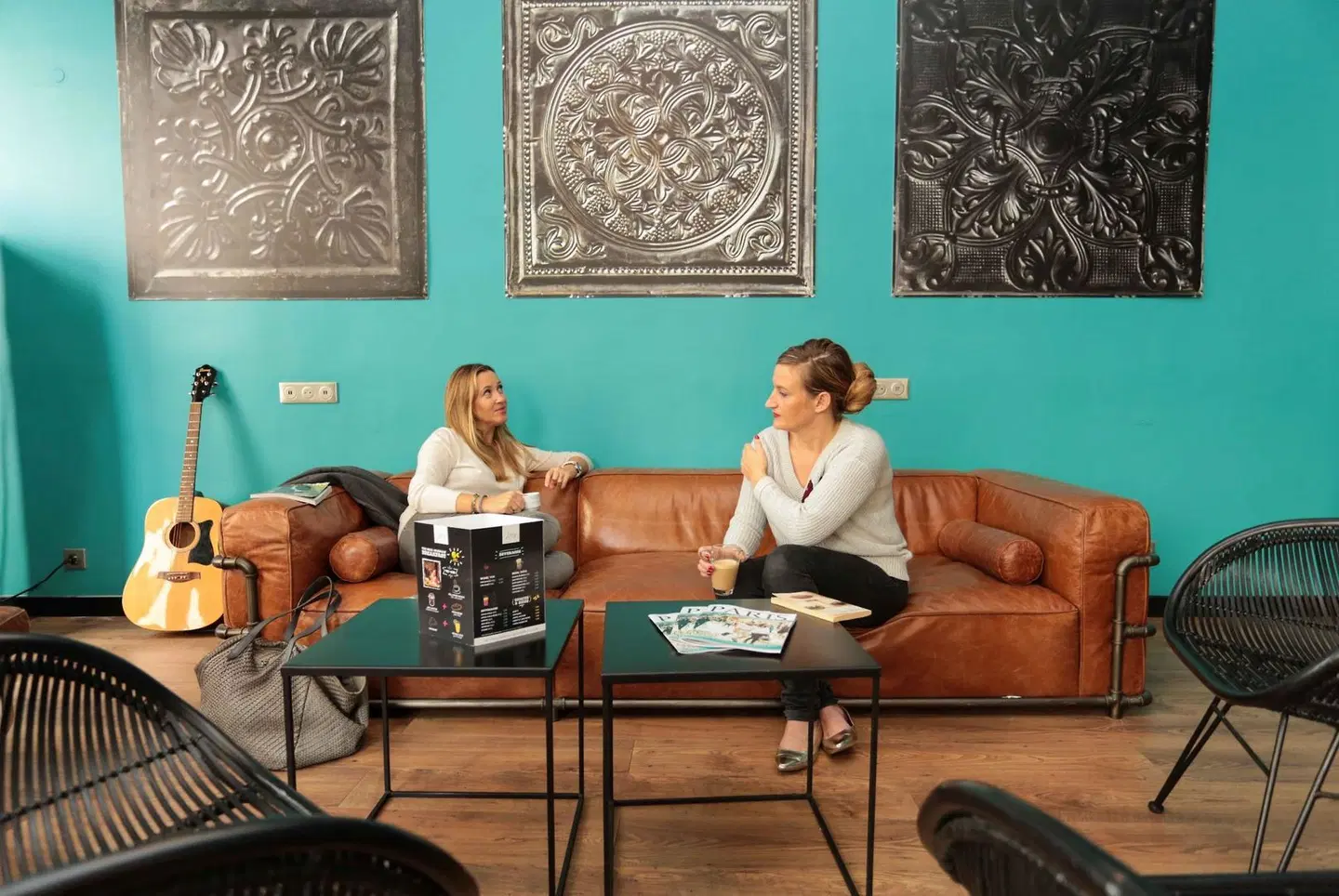Arty Paris Hostel & Budget Hotel PEOPLE