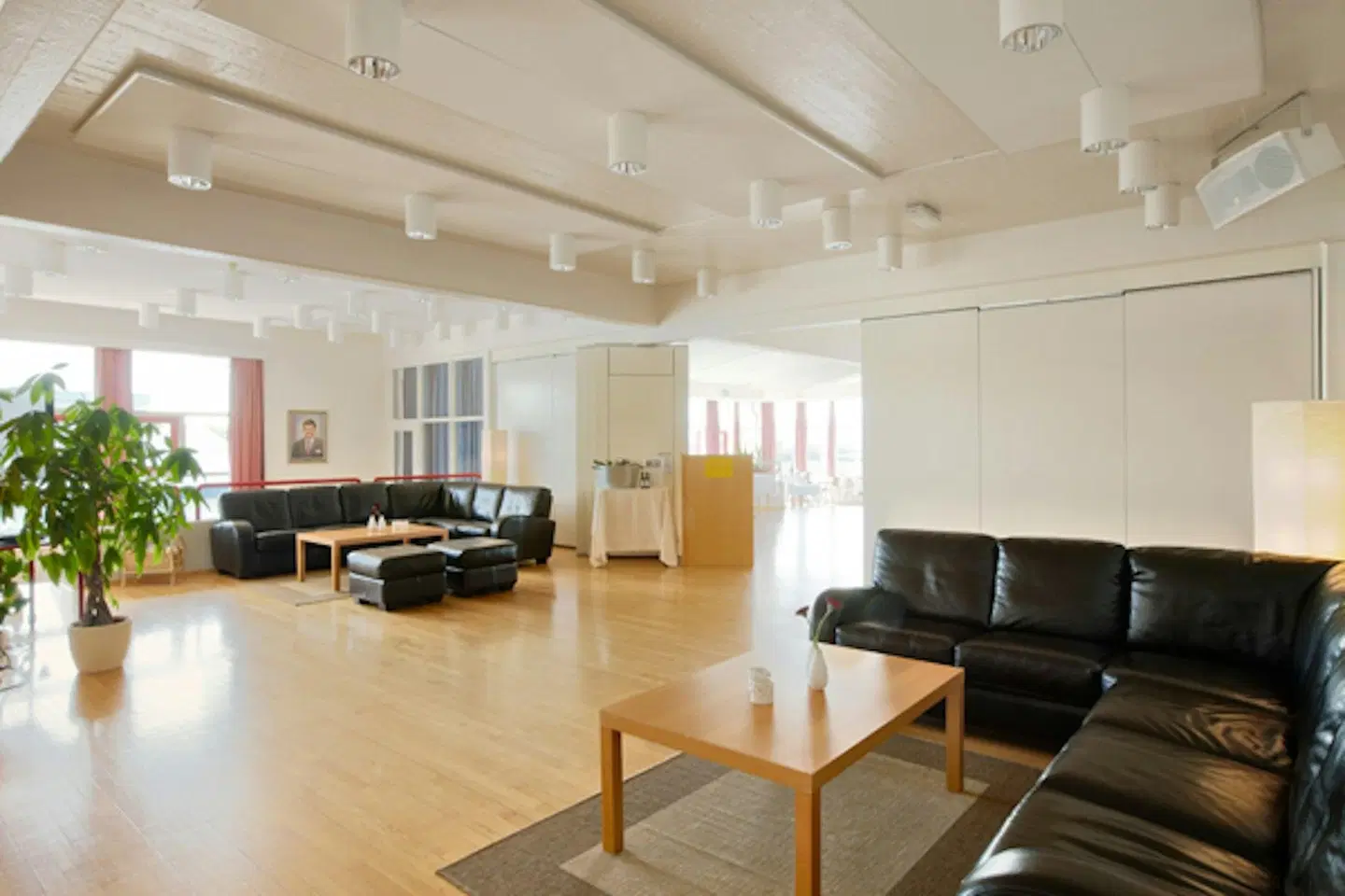 Edda Egilsstadir LOUNGE_LOBBY