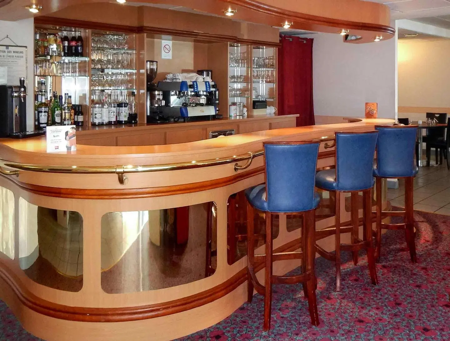 ibis Poitiers Beaulieu Bar