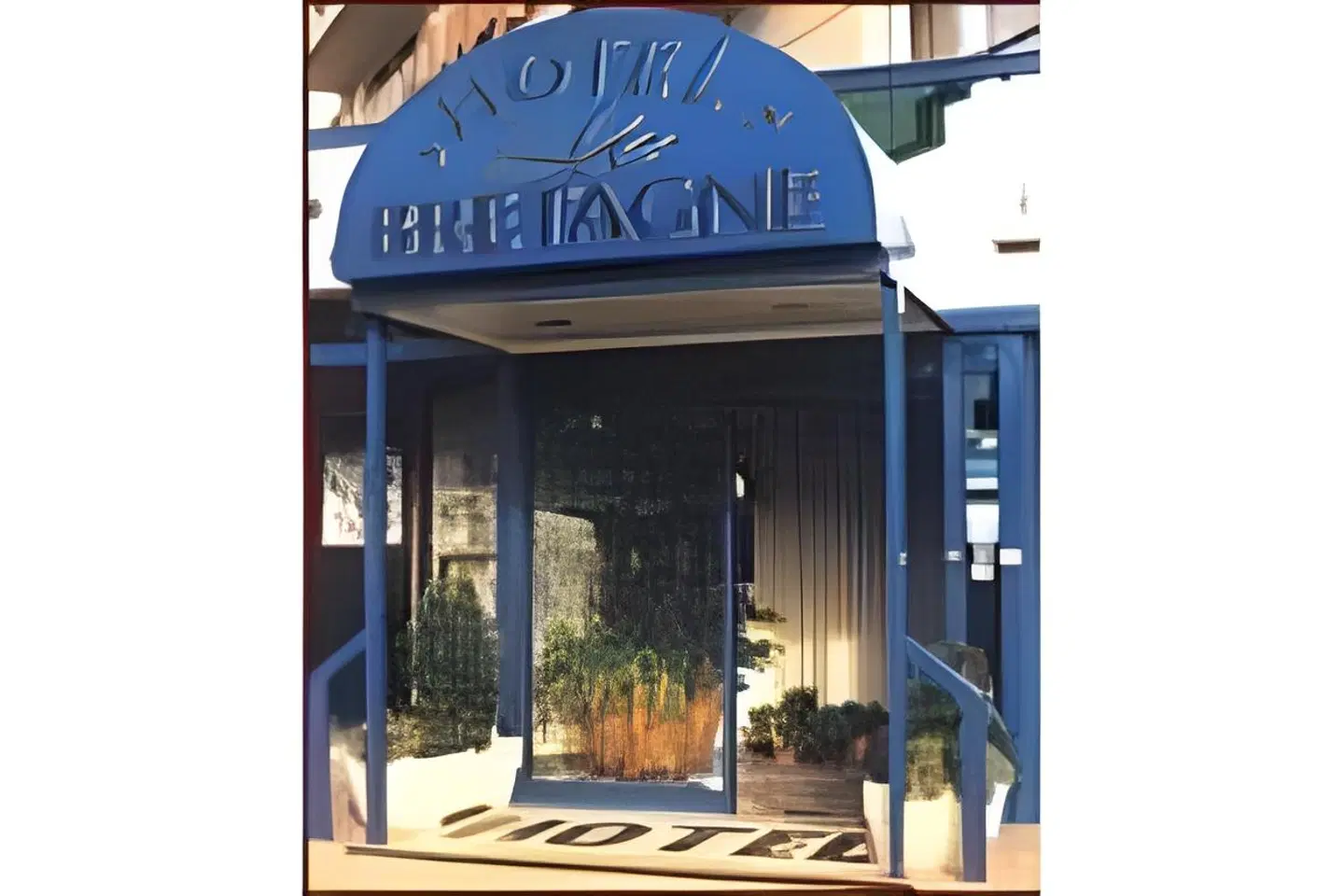 le paris-brest hôtel EXTERIOR