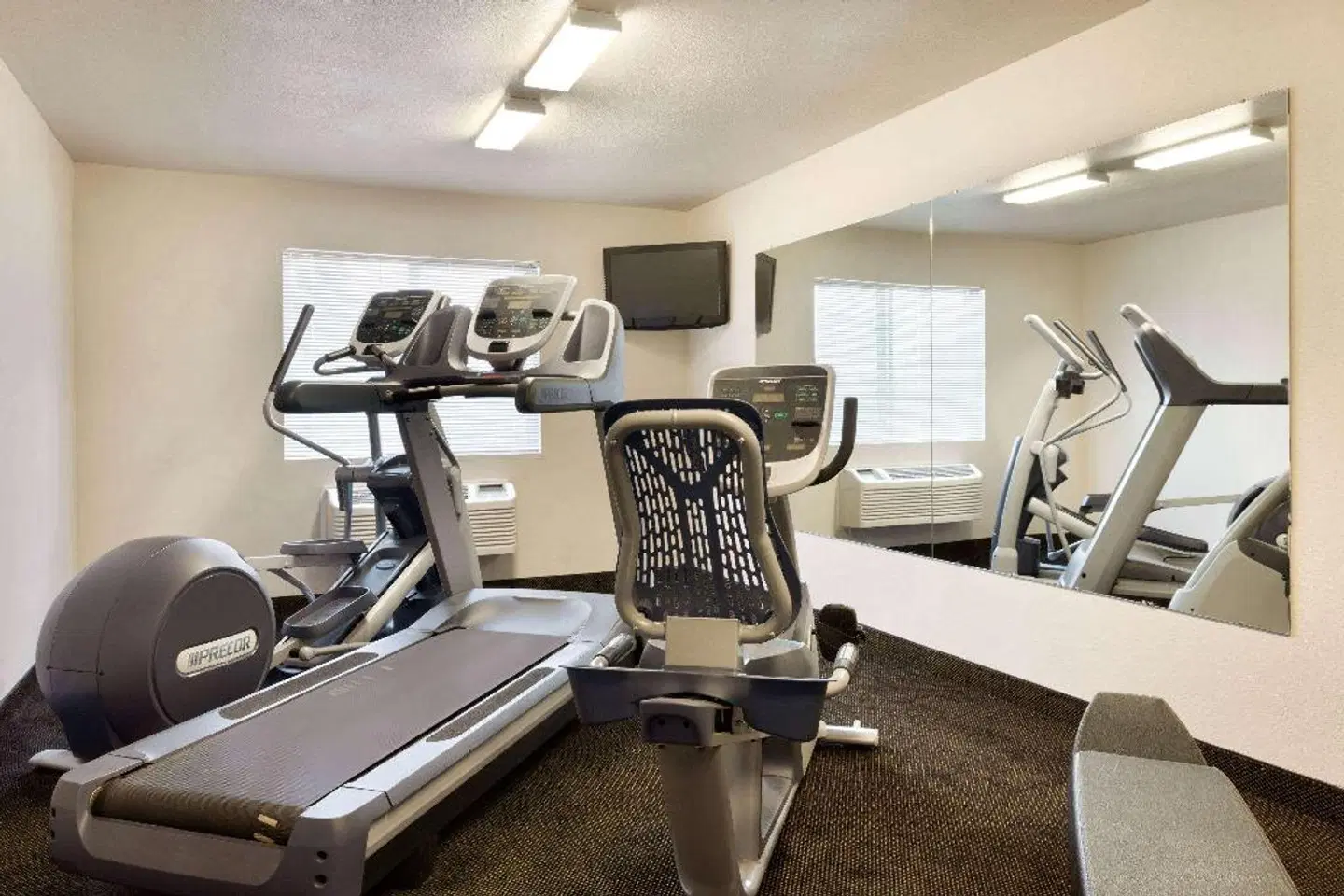 Travelodge by Wyndham Jefferson City SPORTS_AND_LEISURE