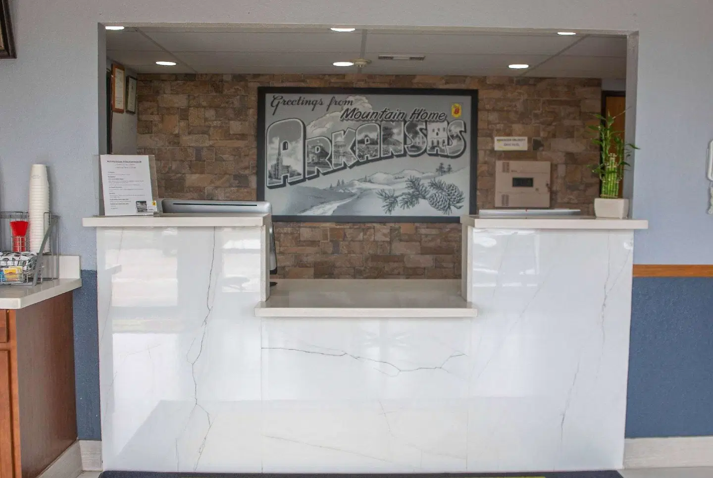 Super 8 by Wyndham Mountain Home LOUNGE_LOBBY
