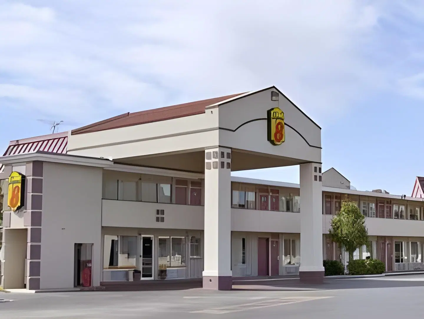 Super 8 by Wyndham Oklahoma/Frontier City EXTERIOR