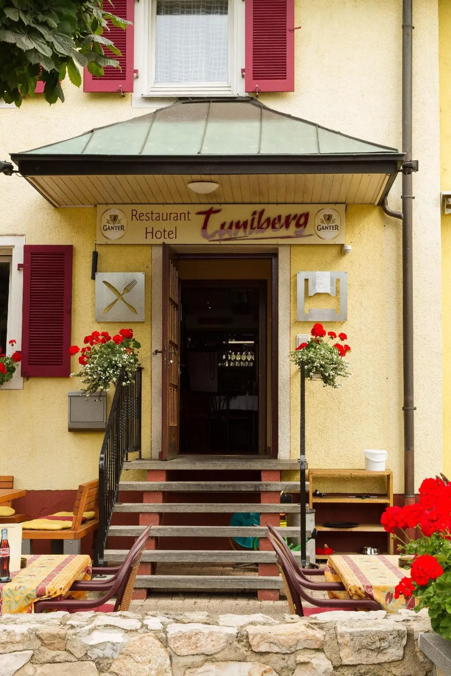 Tuniberg Restaurant Hotel EXTERIOR