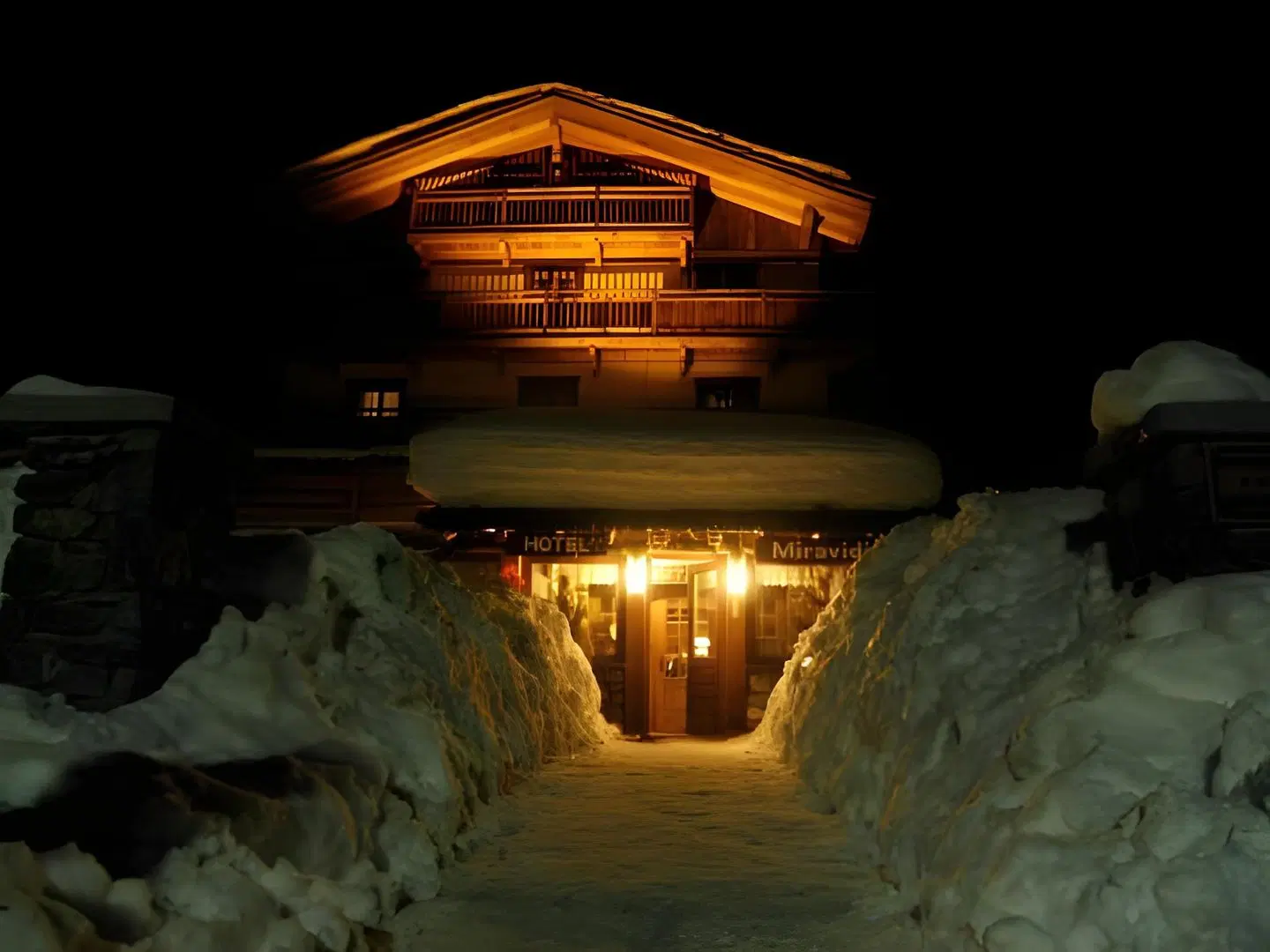 Hotel Miravidi EXTERIOR