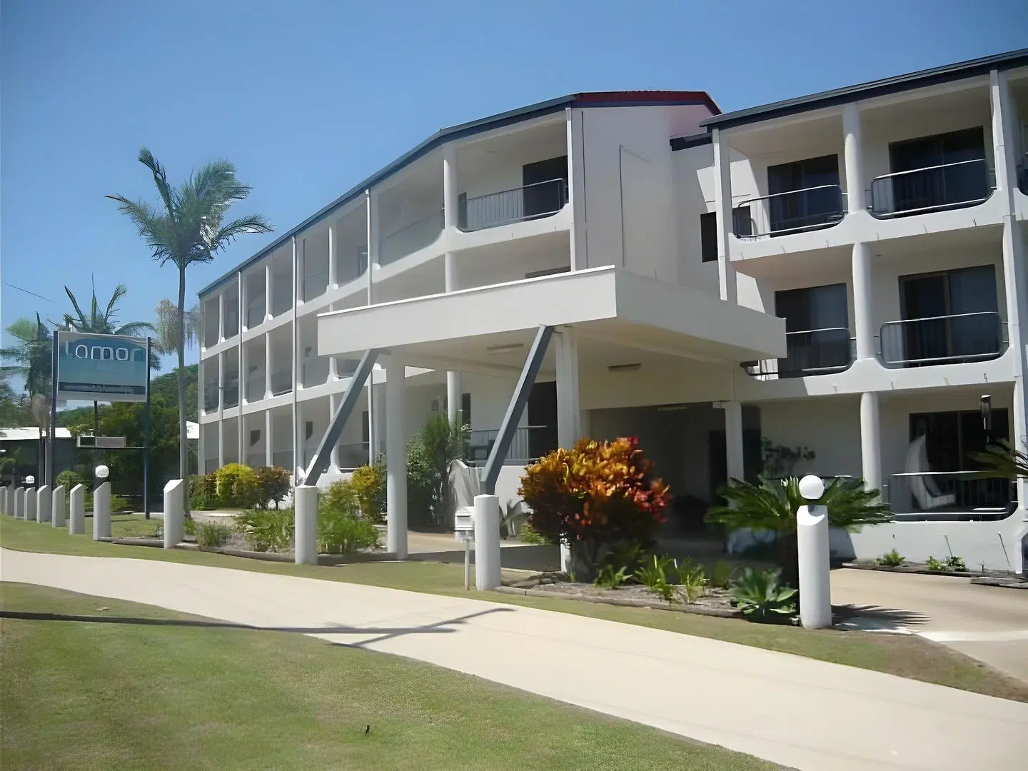 L'Amor Holiday Apartments EXTERIOR