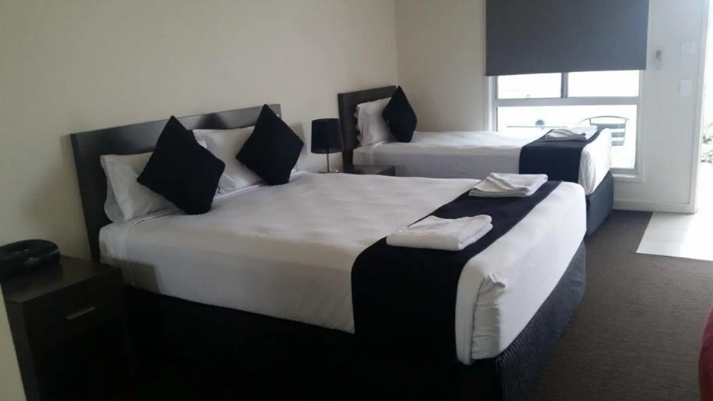 Dooley's Tavern & Motel Capella ROOM_EXAMPLE