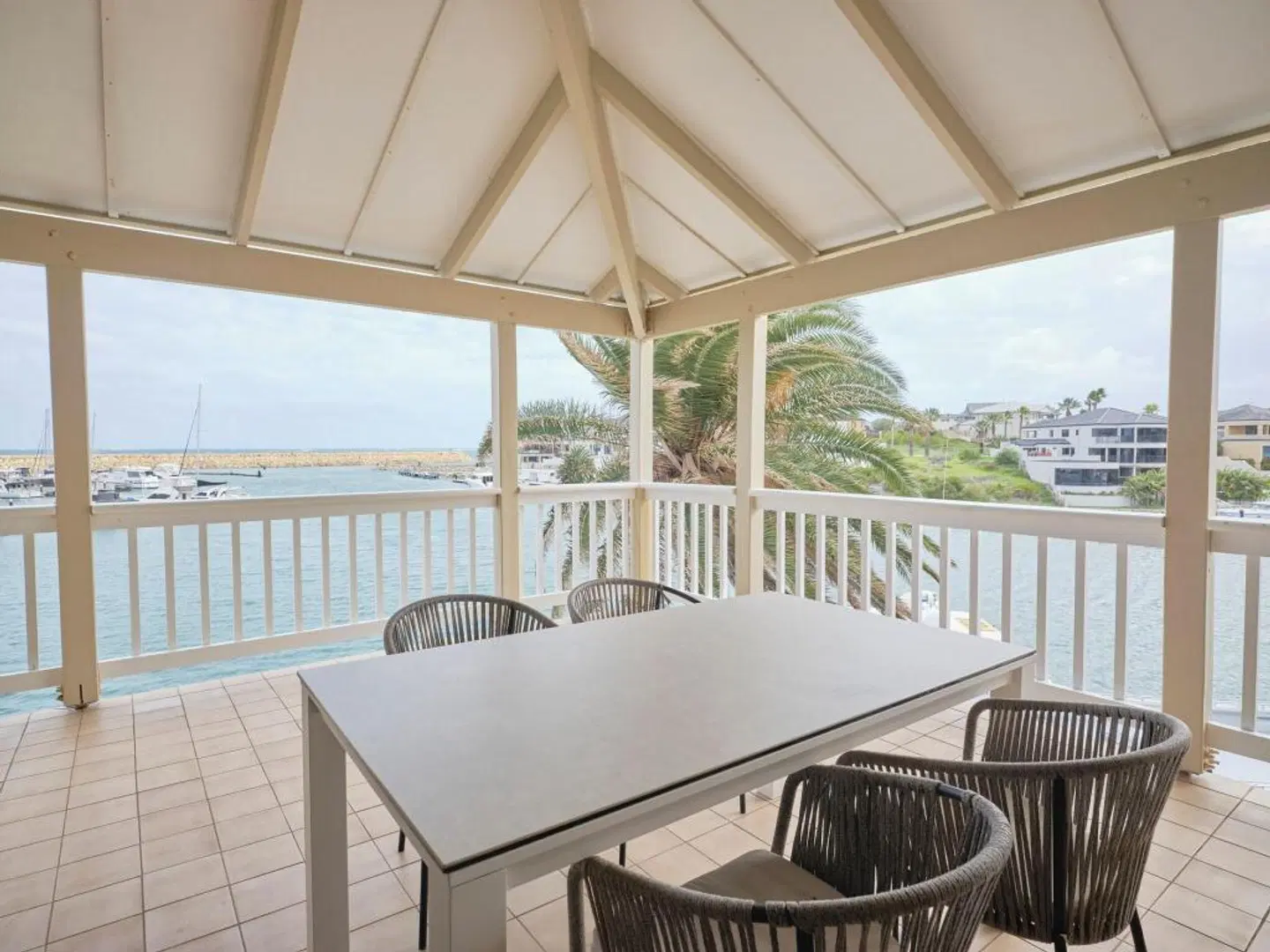 Mindarie Marina Terrasse