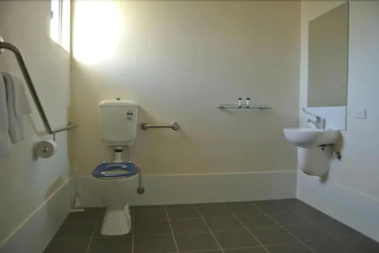 Dooleys Springsure Tavern & Motel Badezimmer