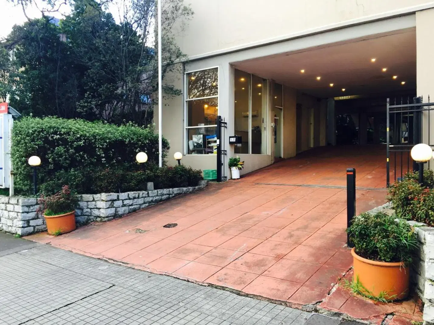 Park Squire Motor Inn and Serviced Apartments EXTERIOR