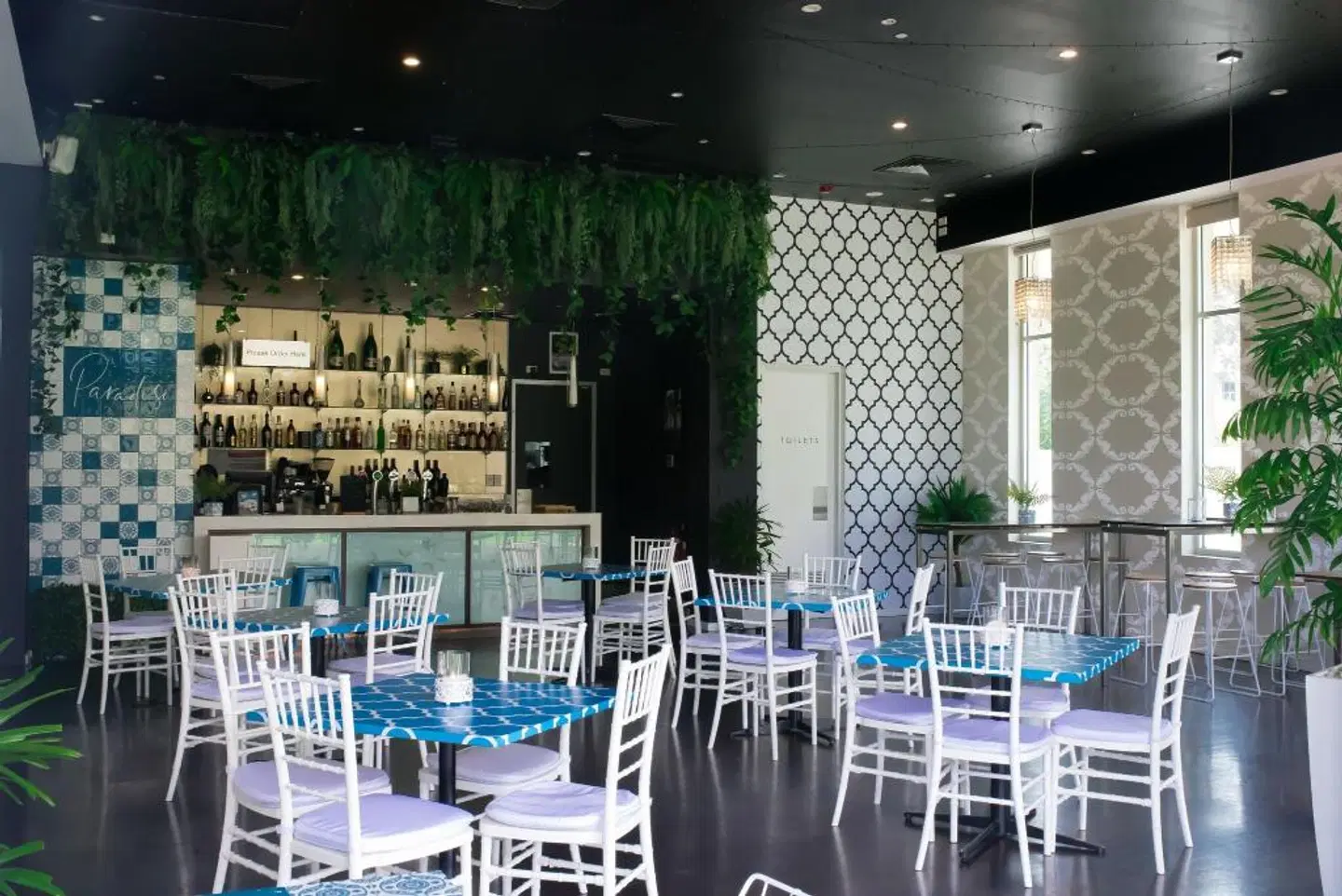 The Tea Tree Suites & Convention Centre Bar