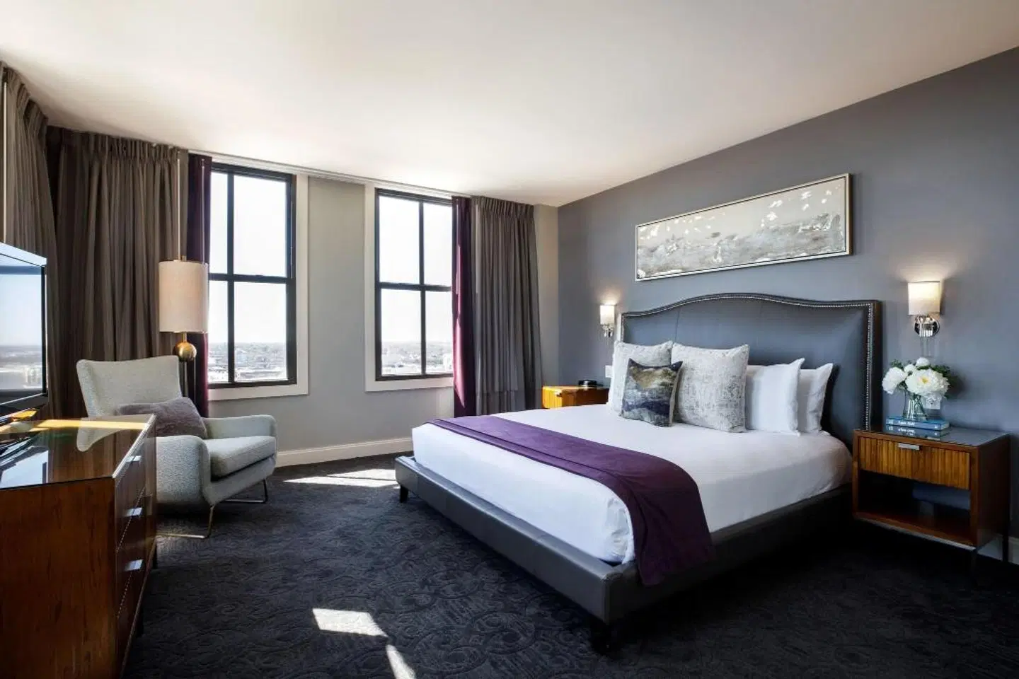 Ambassador Hotel Wichita, Autograph Collection ROOM_EXAMPLE
