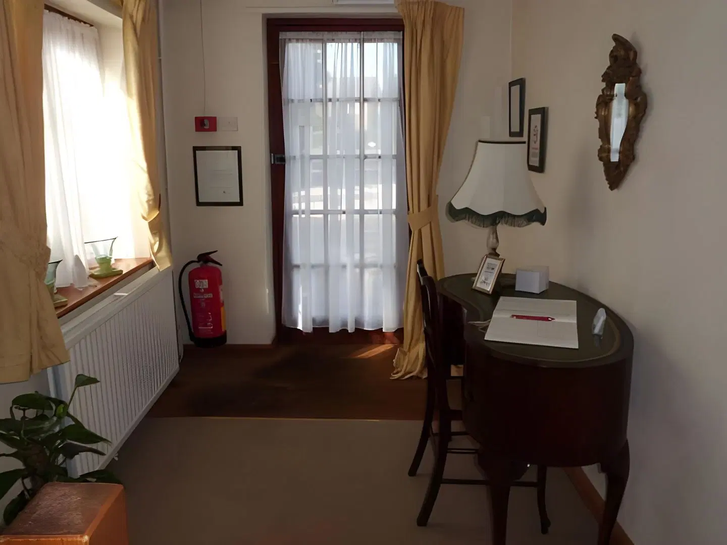 The Elms ROOM_EXAMPLE