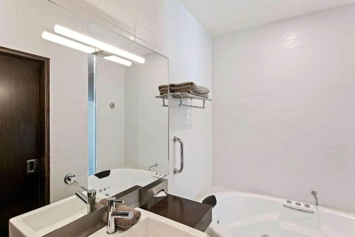 Quality Inn Heritage on Lydiard Badezimmer