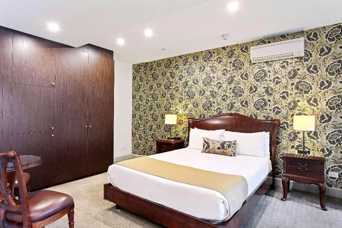 Quality Inn Heritage on Lydiard ROOM_EXAMPLE