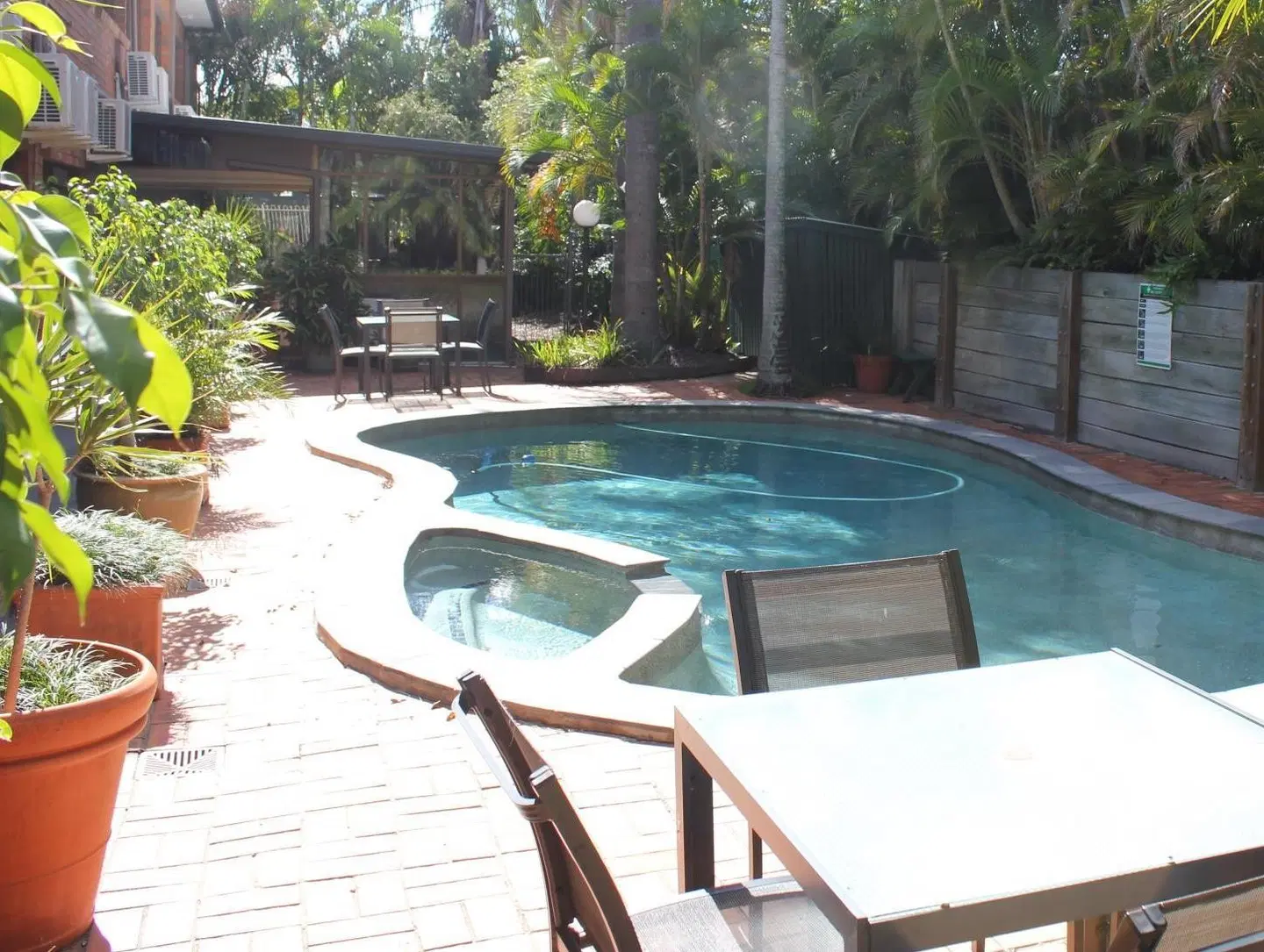 Best Western Ipswich OUTDOOR_POOL