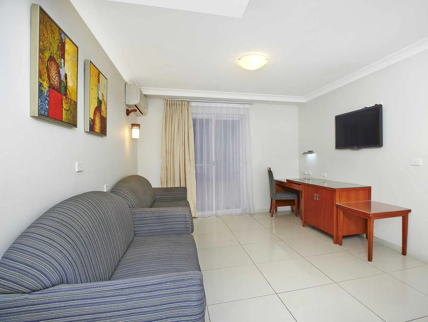 Comfort Inn & Suites Burwood ROOM_EXAMPLE