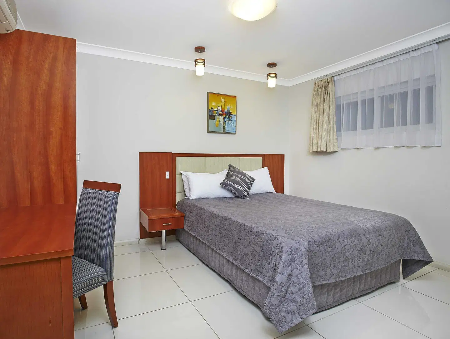 Comfort Inn & Suites Burwood ROOM_EXAMPLE