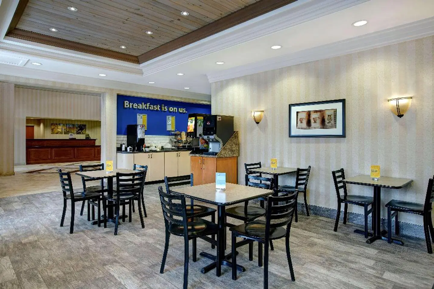 Days Inn & Suites Collingwood Bar