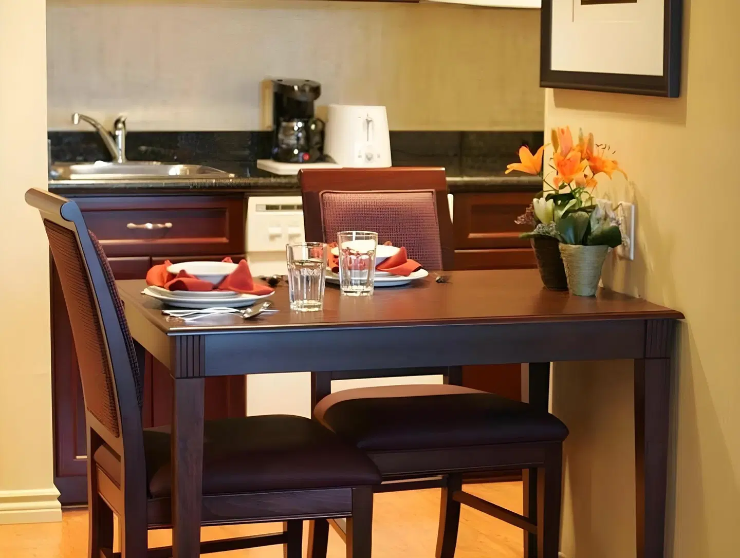 Homewood Suites by Hilton Cambridge-Waterloo, Ontario Restaurant