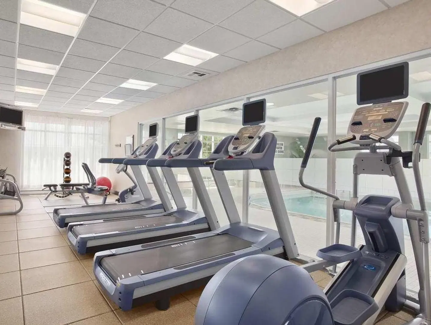 Homewood Suites by Hilton Cambridge-Waterloo, Ontario SPORTS_AND_LEISURE