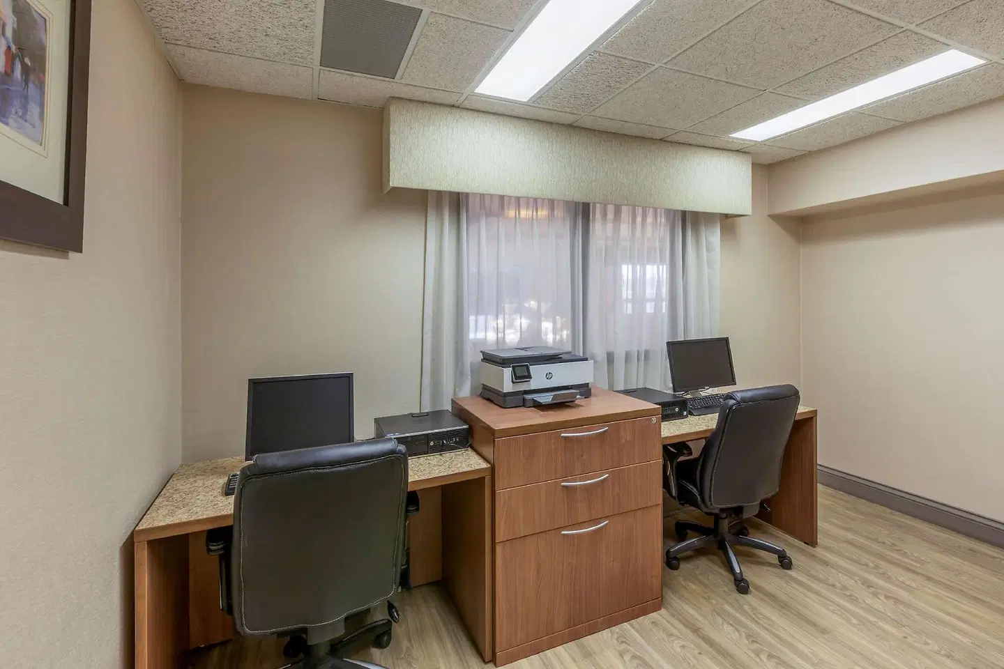 Best Western Plus Burlington Inn & Suites LOUNGE_LOBBY