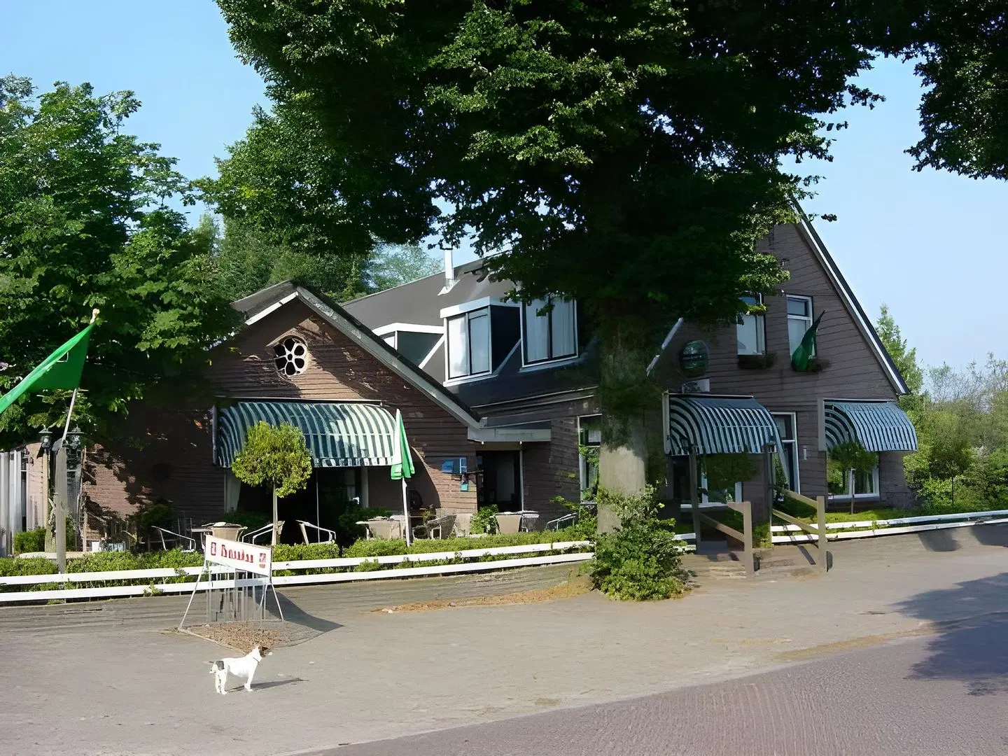 Herberg De Roskam EXTERIOR
