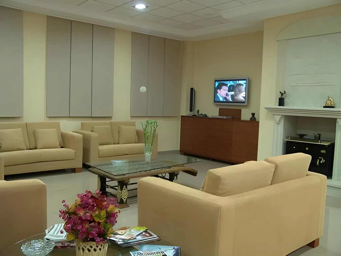 Torrijos LOUNGE_LOBBY