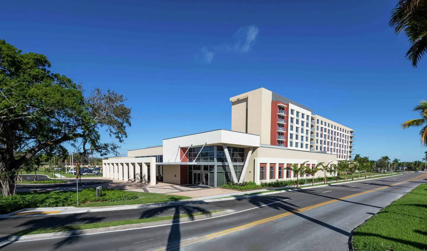 Hilton Miami Dadeland EXTERIOR