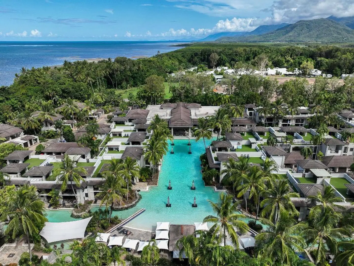 Pullman Port Douglas Sea Temple Resort & Spa Hotel EXTERIOR
