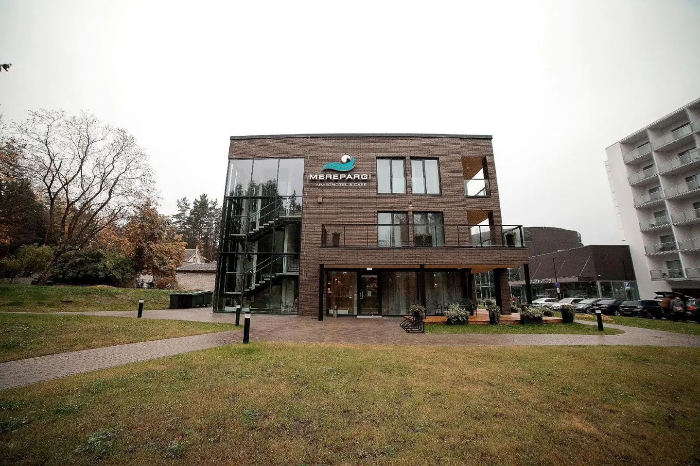 Merepargi ApartHotel & Cafe EXTERIOR