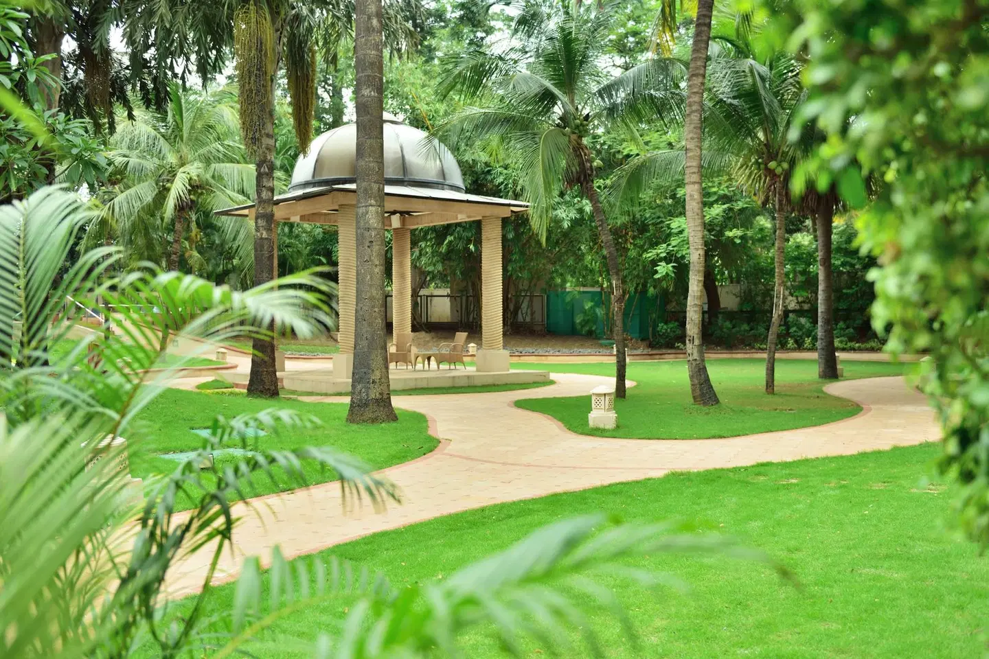 Lakeside Chalet, Mumbai - Marriott Executive Apartments Garten