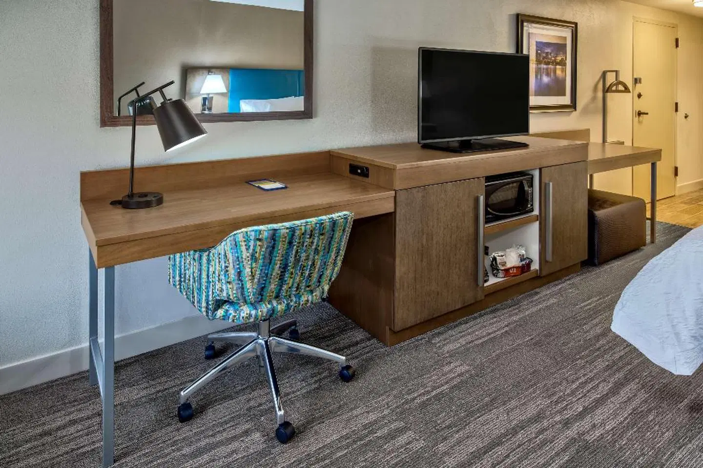 Hampton Inn Orlando-Maingate South ROOM_EXAMPLE