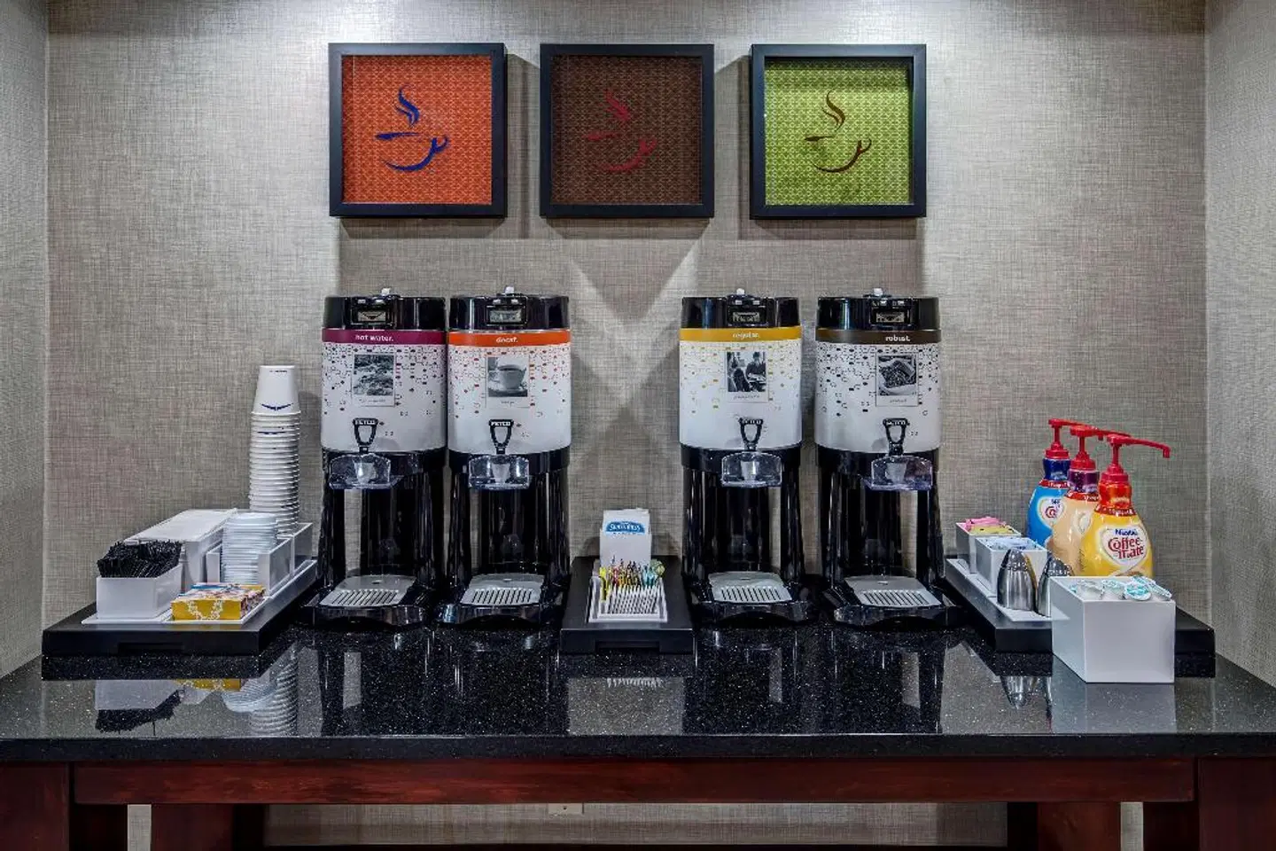 Hampton Inn Orlando-Maingate South Restaurant