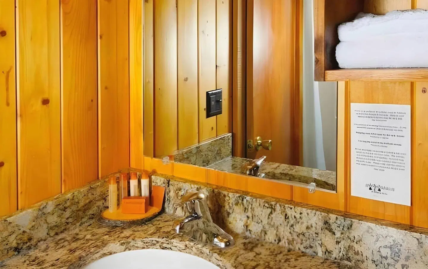 Cowboy Village Resort Badezimmer
